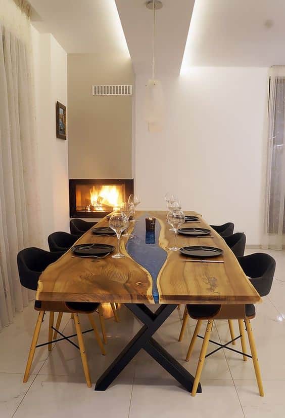 Meja makan cantik dan unik yang terbuat dari kayu suar trembesi berkualitas