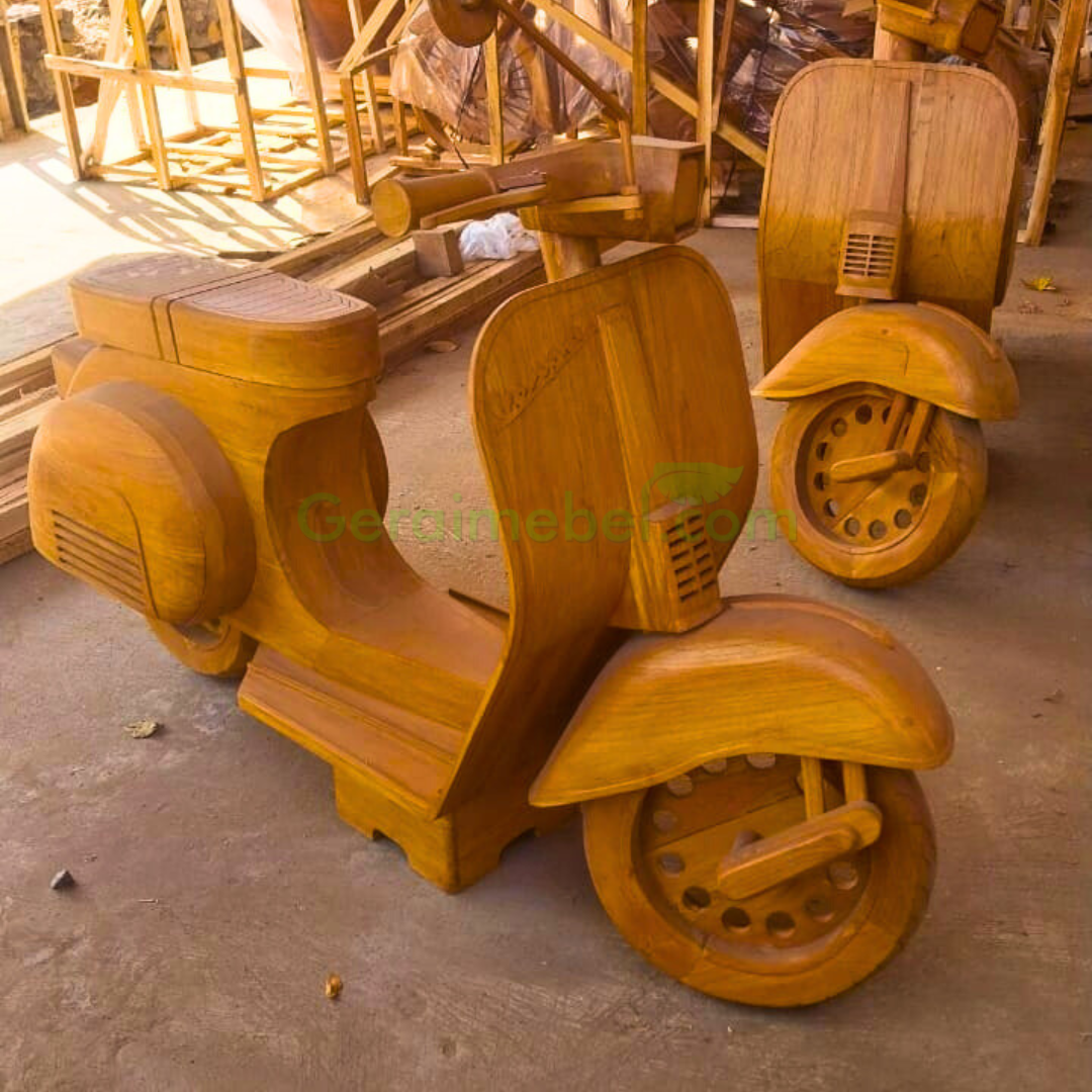 motor vespa kayu