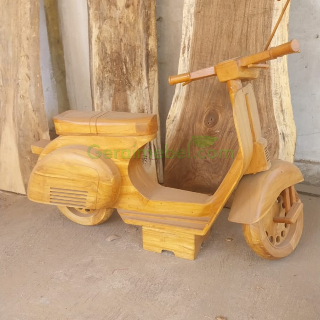 Replika Motor Vespas Kayu Jati Pilihan