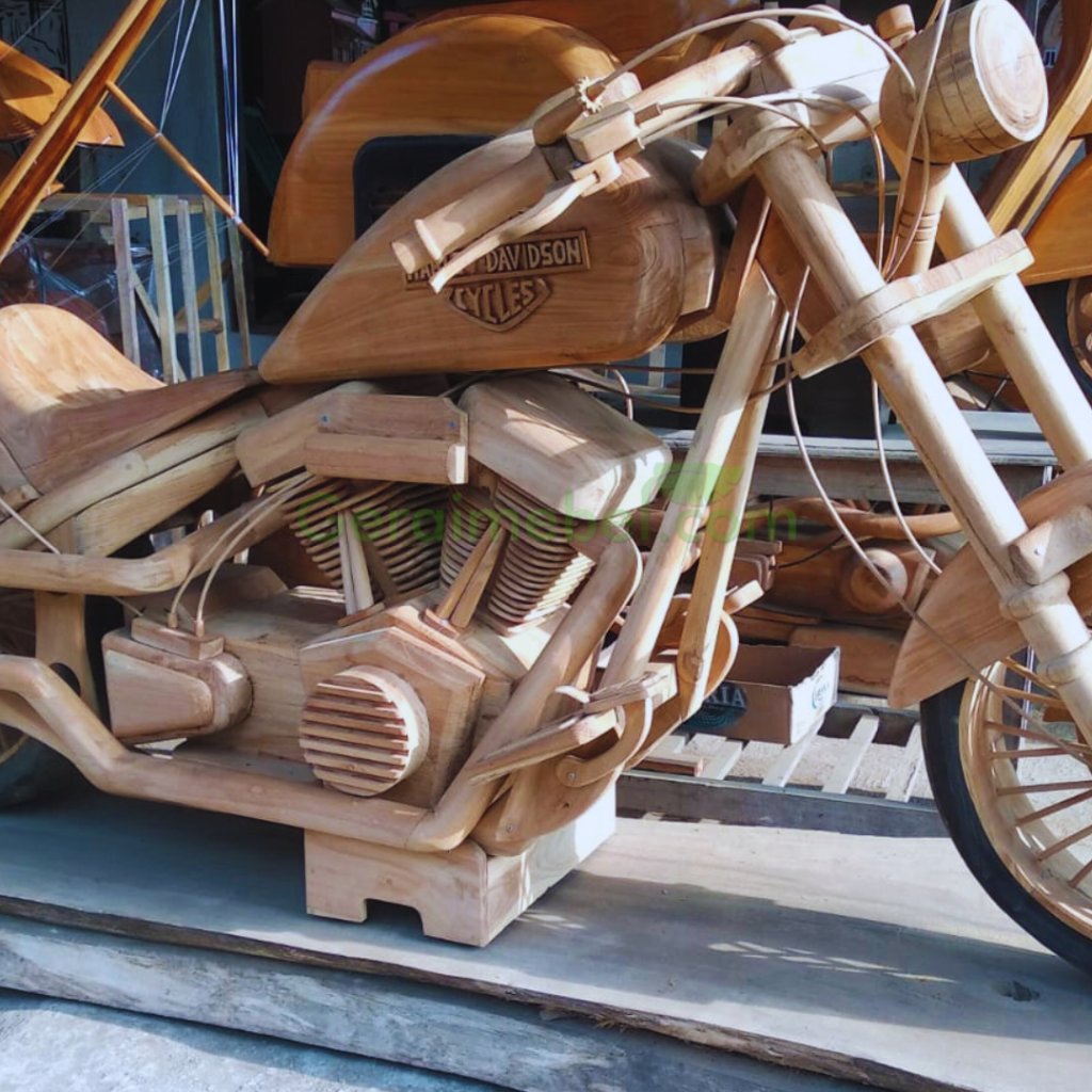 replika motor harley davidson kayu