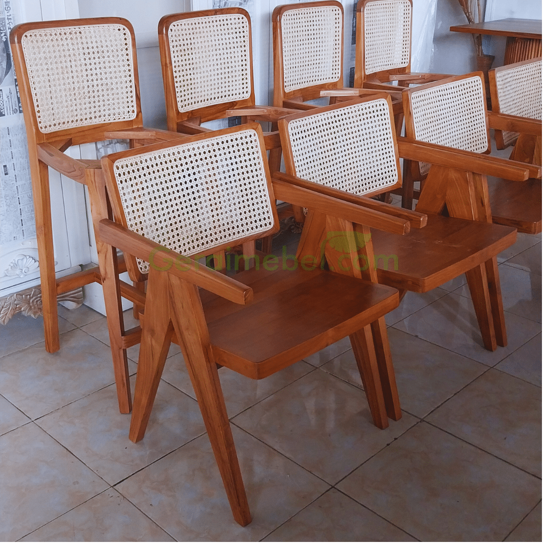 Kursi Rotan Kayu Jati Retro
