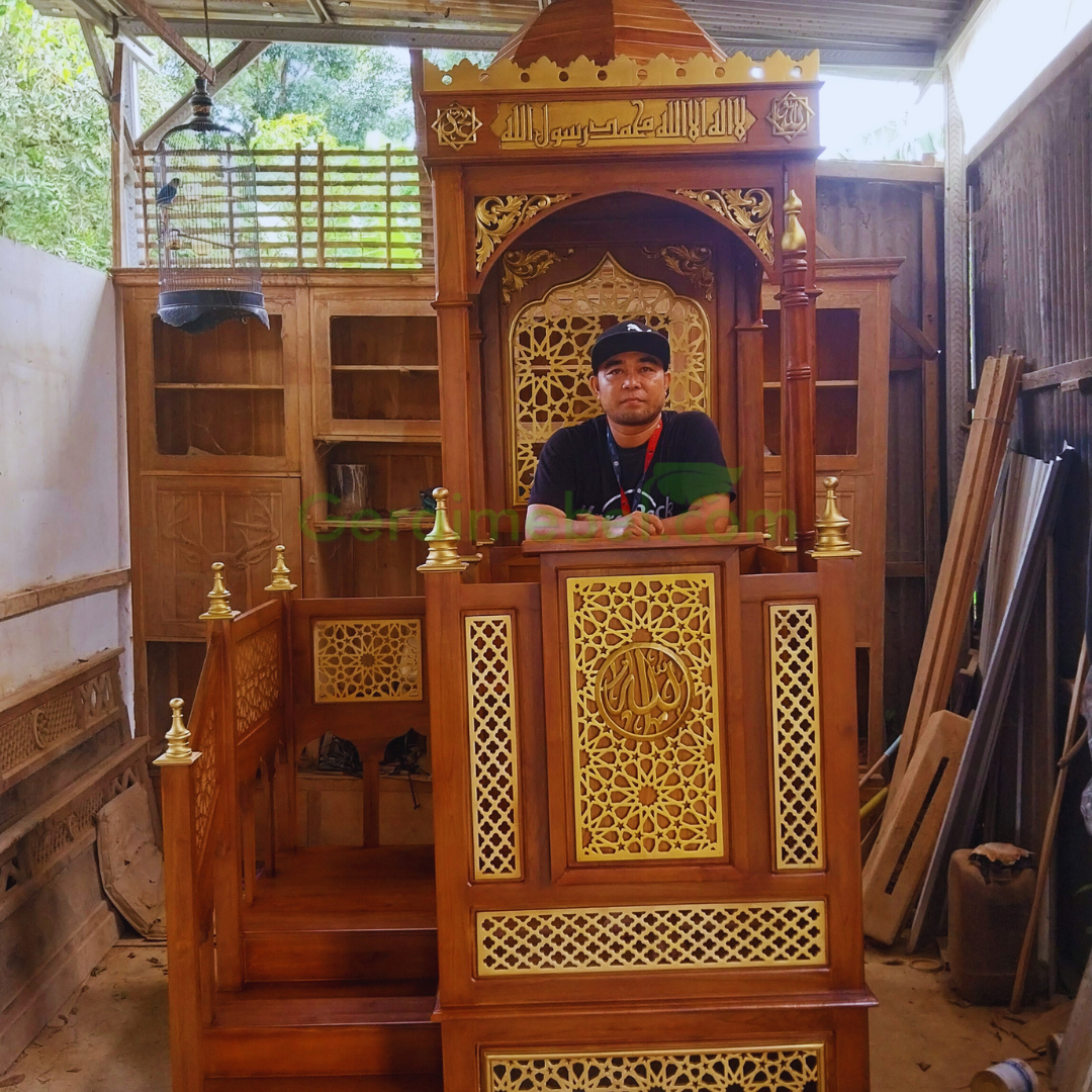 Mimbar Masjid Kubah