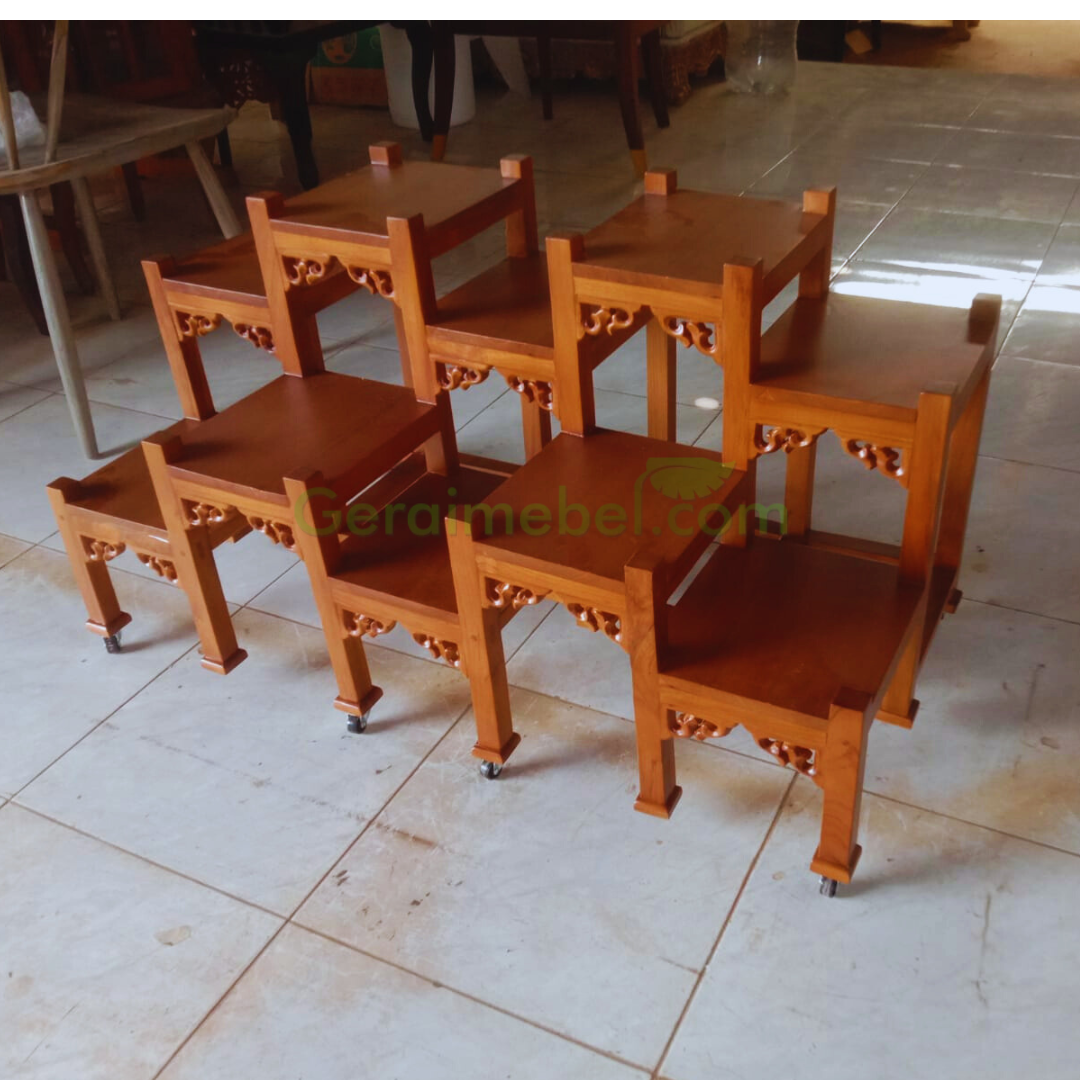 Rak Pajangan Tangga Bertingkat Kayu Jati